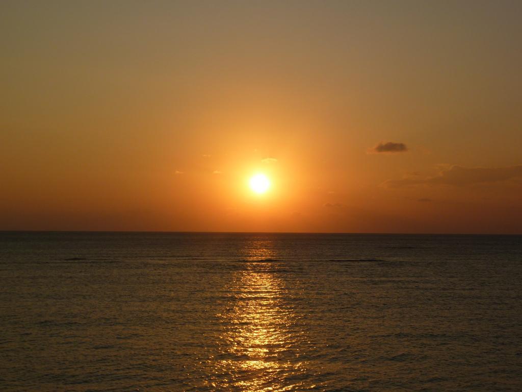 Beach Resort Morimar Yomitan Exterior foto