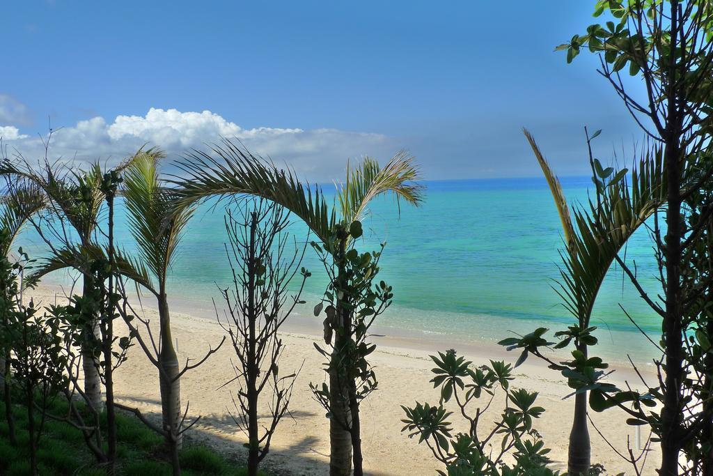 Beach Resort Morimar Yomitan Exterior foto