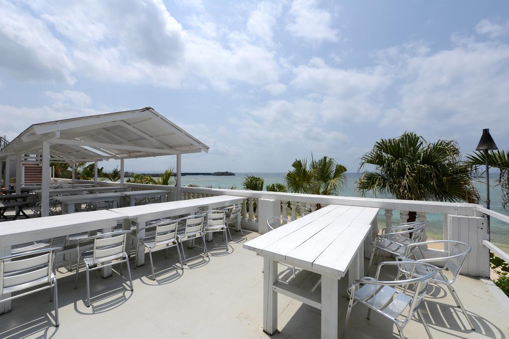 Beach Resort Morimar Yomitan Exterior foto